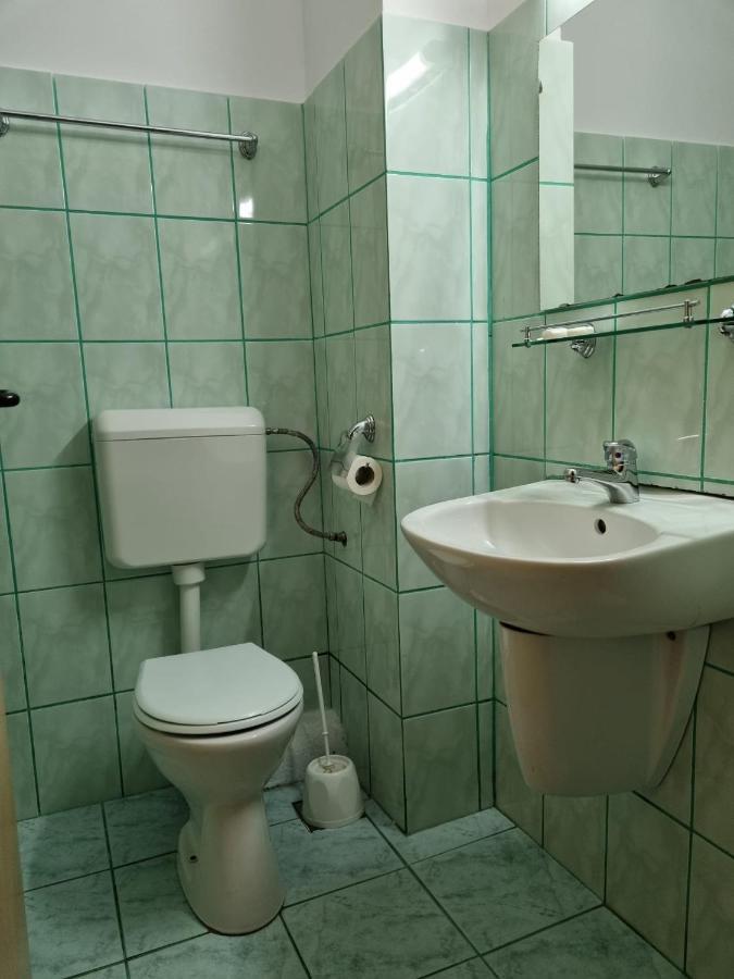 Hotel Randunica Văliug Zewnętrze zdjęcie